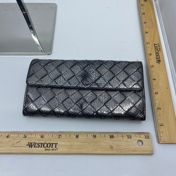 Michael Kors Silver Leather Wallet - Picture 2 of 8